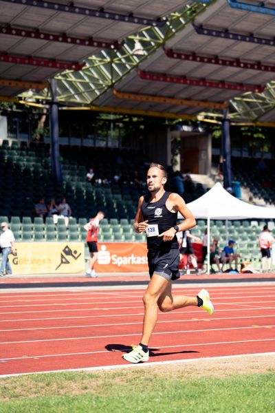 Christian Schlamelcher (Hannover 96) ueber 5000m am 03.07.2022 waehrend den NLV+BLV Leichtathletik-Landesmeisterschaften im Jahnstadion in Goettingen (Tag 1)